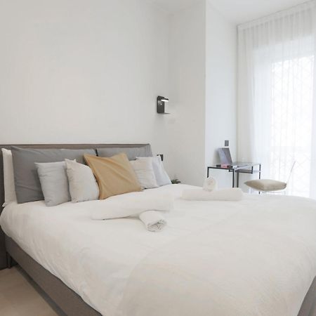 New Modern Flat 10 Minutes Walk From Central Station Milan Exterior photo